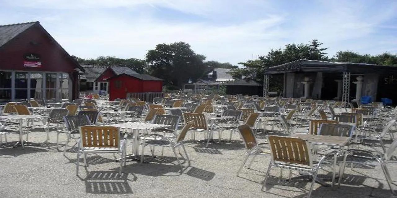 Mh6Pers-2Ch-1Sdb-Lits Faits-40M2-Terrasse-Tv--Grand Confort-Empl Calme-Kerlann Pont-Aven Campsite